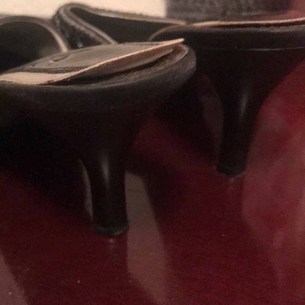 Cute beaded slide on heals - Picture 6 of 6